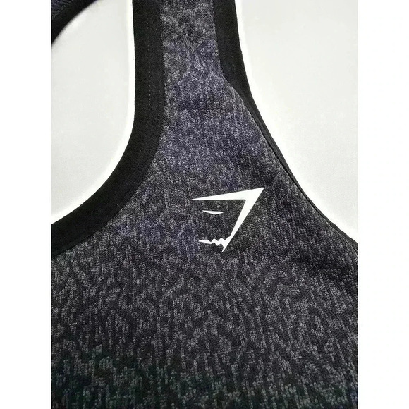 Gym Shark Women's Size S Black Adapt Animal Seamless Crop Tank - Picture 3 of 7